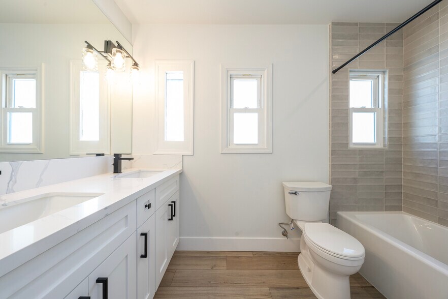 More Photos Of 743-745 Occidental Blvd, Los Angeles Apartments For Sale