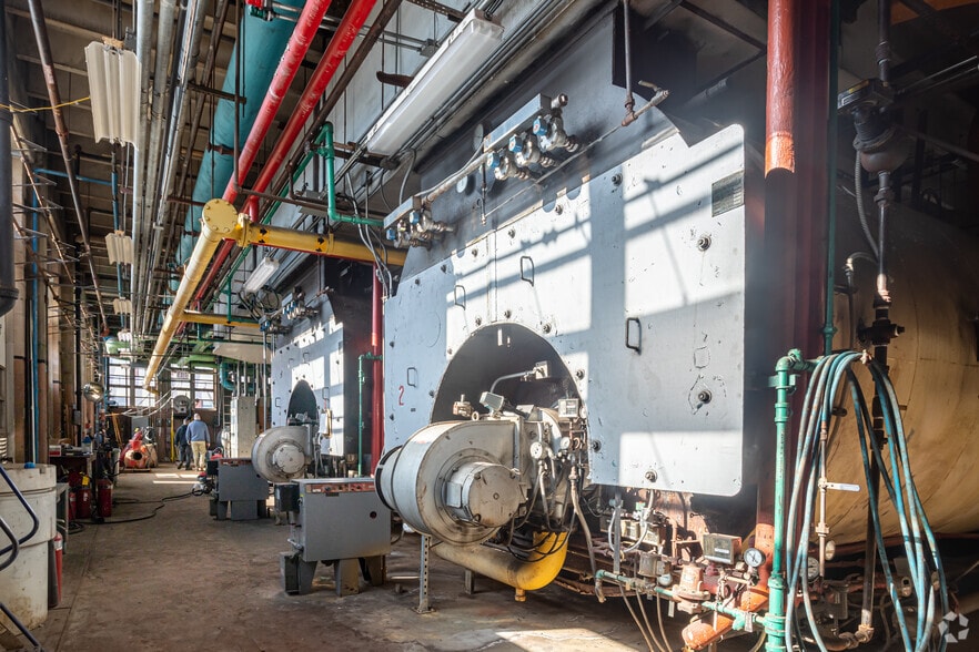 More Photos Of 140 High St, Springfield Unknown For Sale