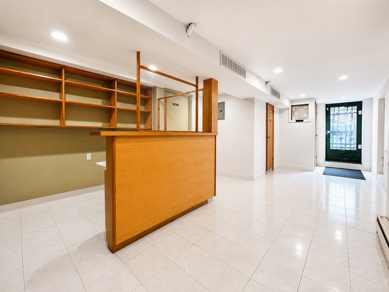 More Photos Of 44-07 30th Ave., Queens Apartments For Lease