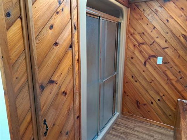 More Photos Of 310 2nd St SE, Dyersville Specialty For Lease