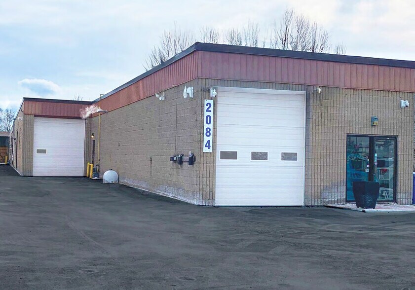 More Photos Of 2084 Speers Rd, Oakville Warehouse For Sale