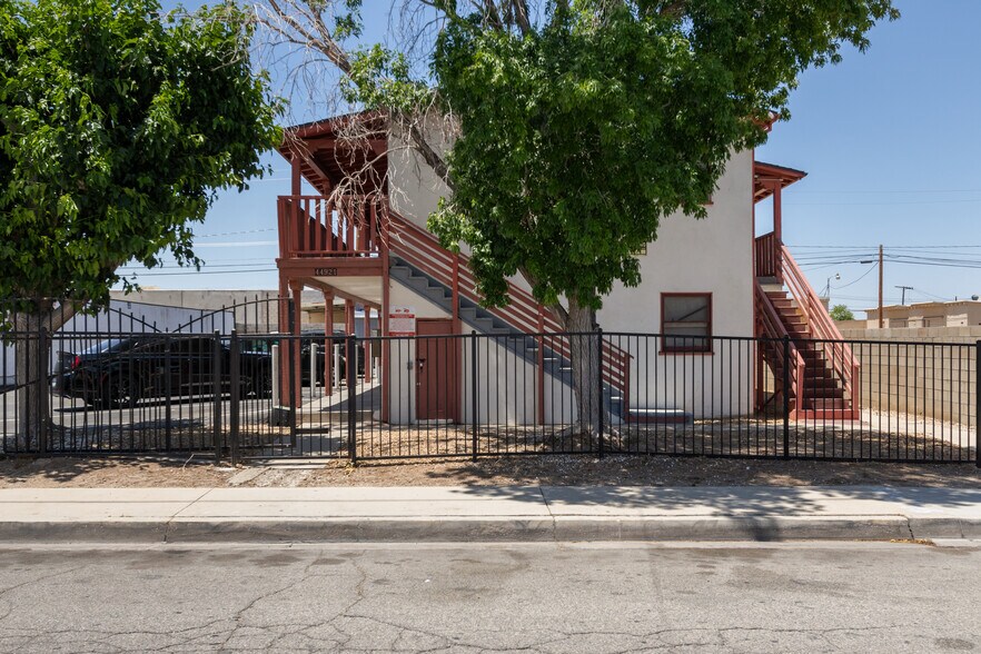 More Photos Of 44921 Trevor Ave, Lancaster Apartments For Sale