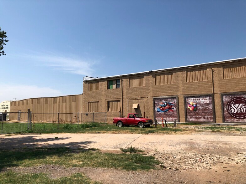 More Photos Of 1118 SW 3rd St, Oklahoma City Manufacturing For Lease