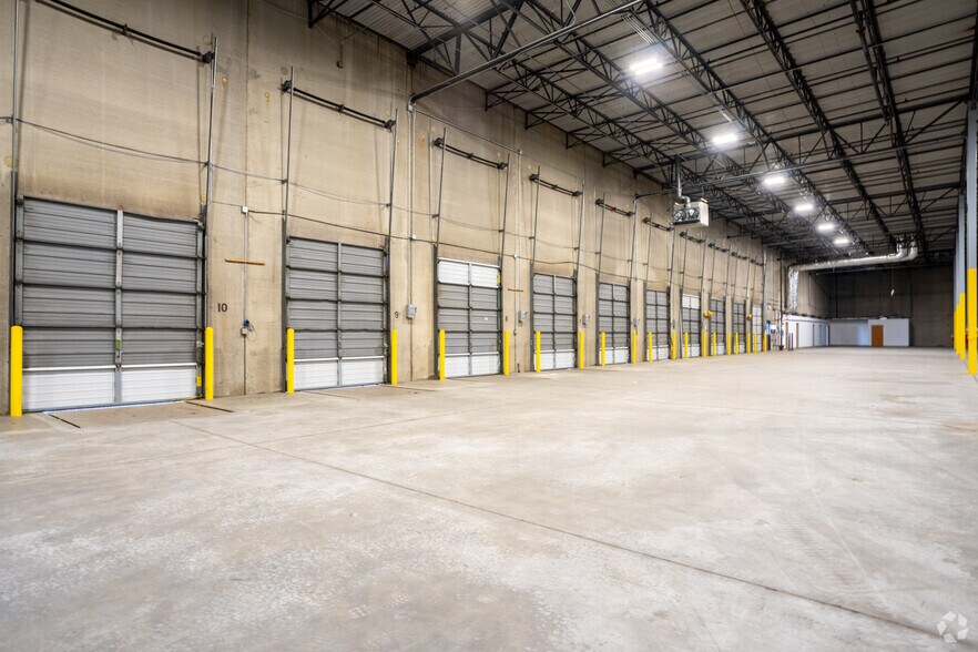 More Photos Of 3655 Atlanta Industrial Dr NW, Atlanta Warehouse For Lease