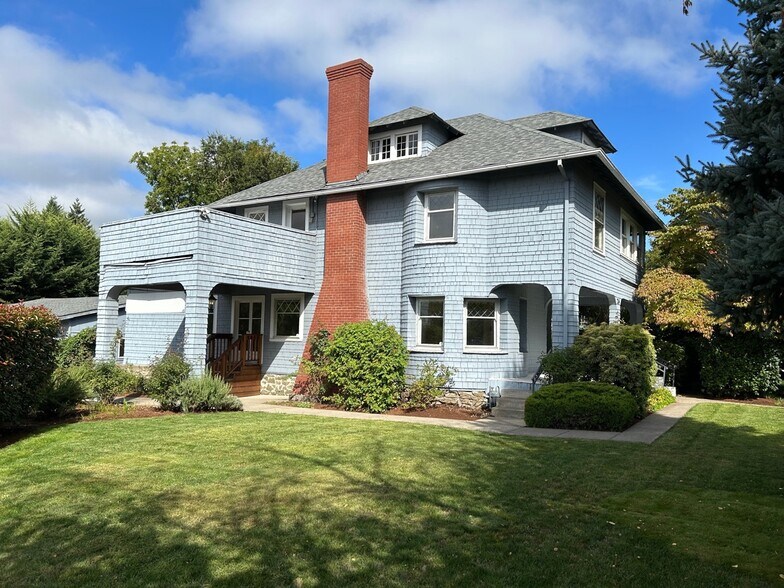 More Photos Of 214 Pioneer Pkwy West, Springfield Medical For Lease