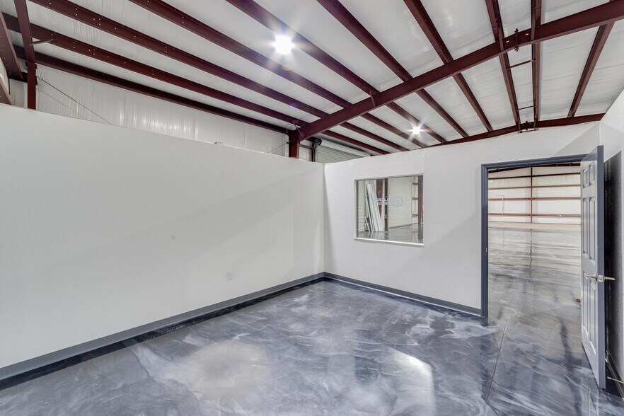 More Photos Of 395 E Lincoln Ave, LaBelle Warehouse For Sale