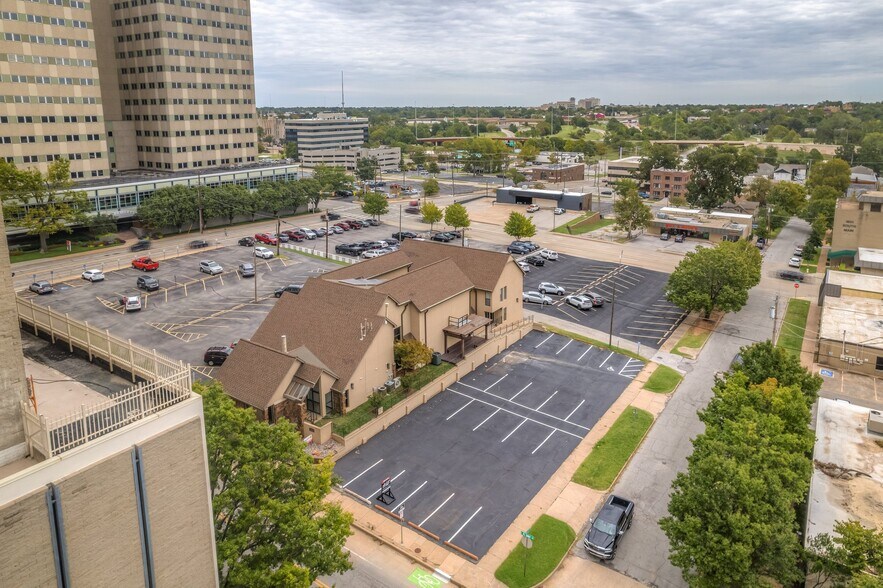 More Photos Of 1515 S Boulder Ave, Tulsa Office For Lease