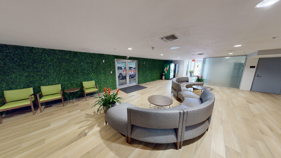 More Photos Of 5966 S Dixie Hwy, South Miami Loft Creative Space For Lease