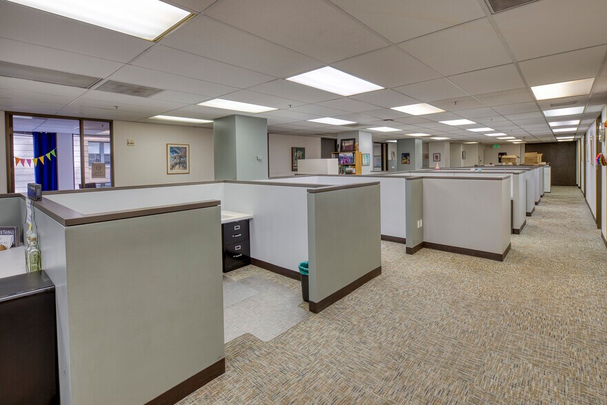 More Photos Of 200-216 Pine St, San Francisco Office For Sale