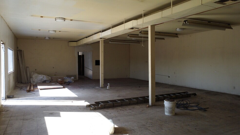 More Photos Of 17311 Clark Ave, Bellflower General Retail For Sale