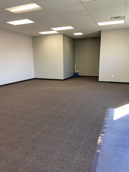 More Photos Of 930 Kuhn Ave, Wisconsin Rapids Freestanding For Lease