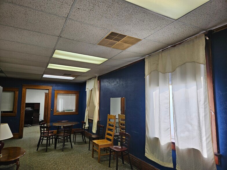 More Photos Of 231 E Railway St, Coleman Loft Creative Space For Lease