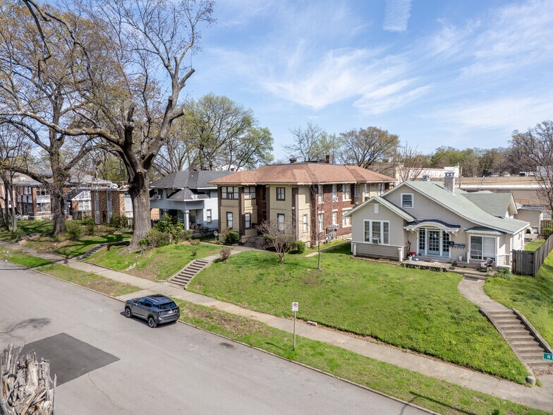 More Photos Of 60 N Willett St, Memphis Apartments For Sale