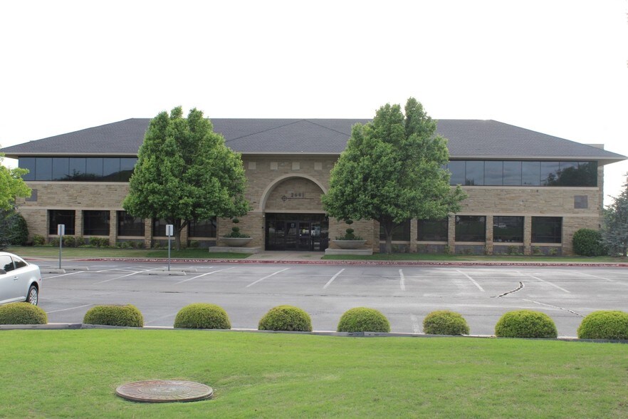 More Photos Of 2601 Kelley Pointe Pky, Edmond Medical For Sale
