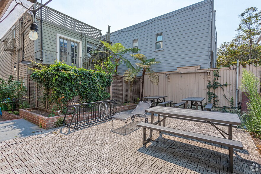 More Photos Of 851 California St, San Francisco Apartments For Sale