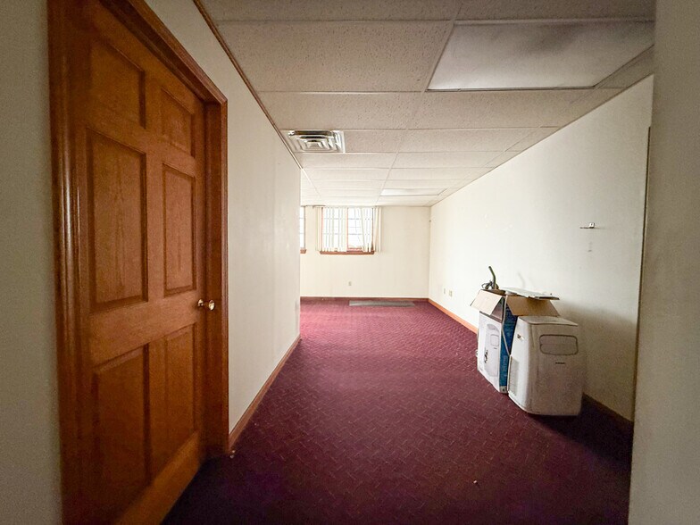 More Photos Of 416 Pittsburgh Cir, Ellwood City Warehouse For Sale