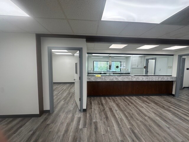 More Photos Of 3074 Covington Pike, Memphis Freestanding For Lease