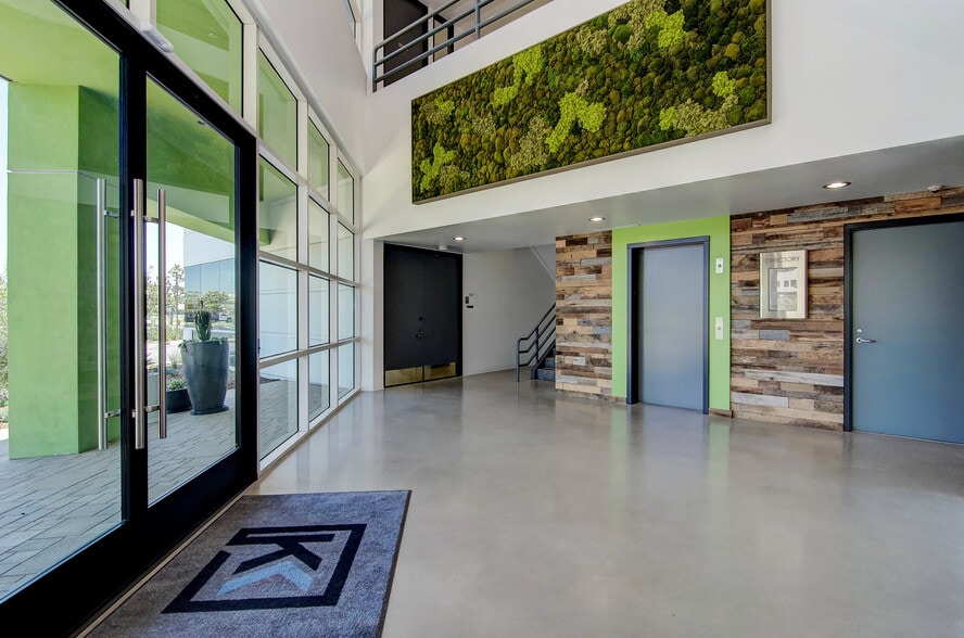 More Photos Of 9 Corporate Park, Irvine Office For Lease