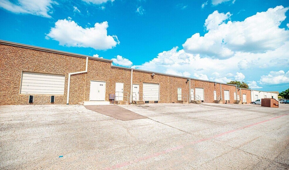 More Photos Of 50-1100 Business Pky, Richardson Unknown For Lease