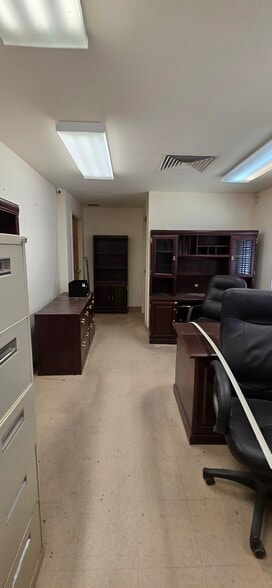 More Photos Of 215 Bryant st, Mesquite Industrial For Sale