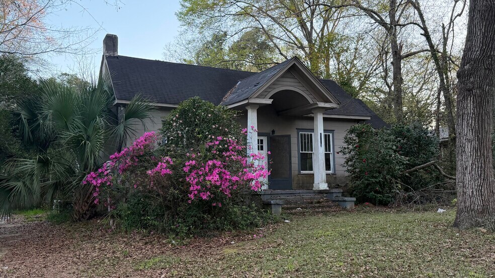 More Photos Of 1103 W Burdeshaw St, Dothan Apartments For Sale