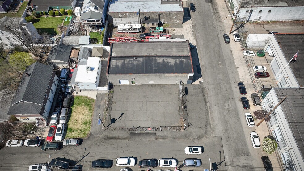 More Photos Of 72 Illinois Ave, Paterson Warehouse For Sale