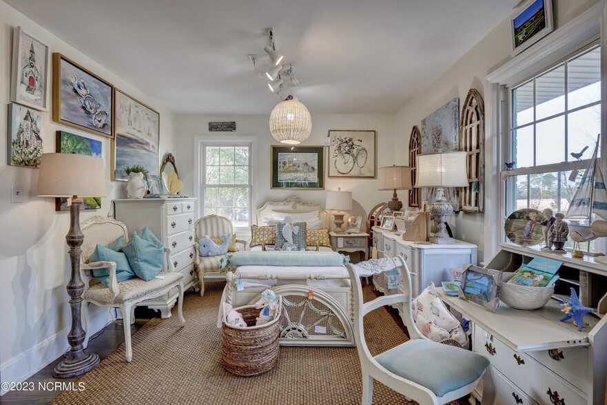 More Photos Of 5018 Oleander Dr, Wilmington Office Residential For Sale