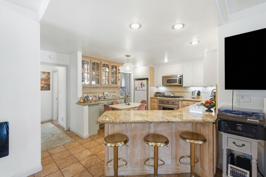 More Photos Of 714 W 38th St, San Pedro Land For Sale