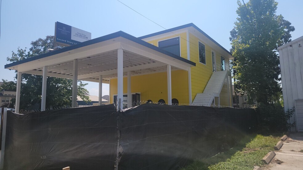 More Photos Of 963 Judiway St, Houston General Retail For Lease