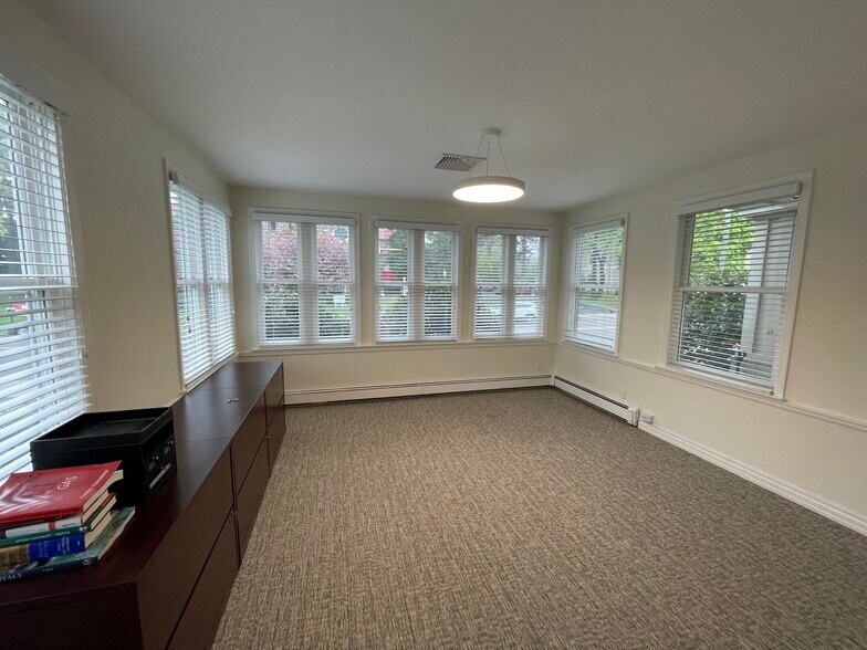 More Photos Of 25 N Fullerton Ave, Montclair Office Residential For Lease