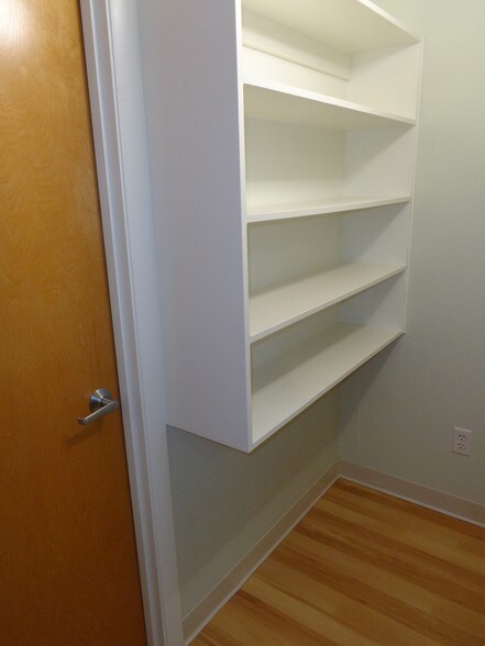 More Photos Of 153 Main St, Manchester Medical For Sale