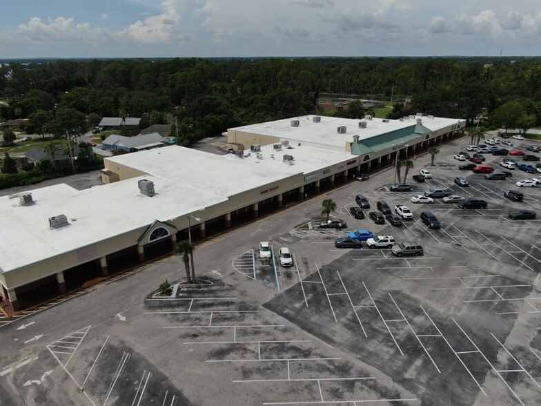 More Photos Of 2700-2738 W Old Highway 441, Mount Dora Storefront Retail Office For Sale