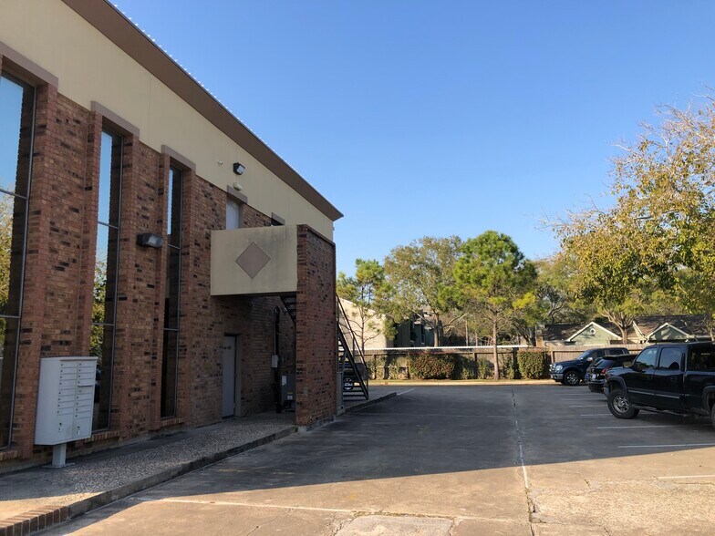 More Photos Of 3526 E FM 528, Friendswood Office For Lease