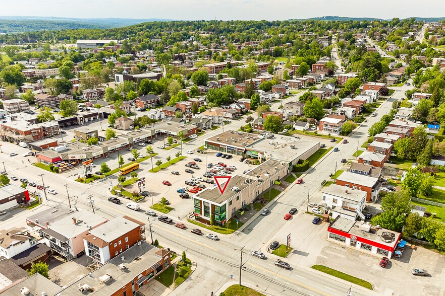 More Photos Of 747-805 Rue King E, Sherbrooke Office For Lease