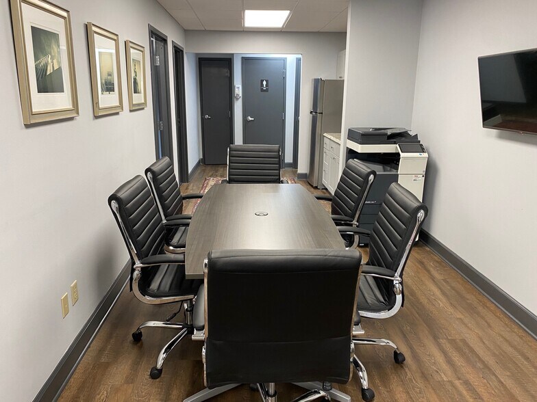 More Photos Of 2617 Grandview Ave, Nashville Office For Lease