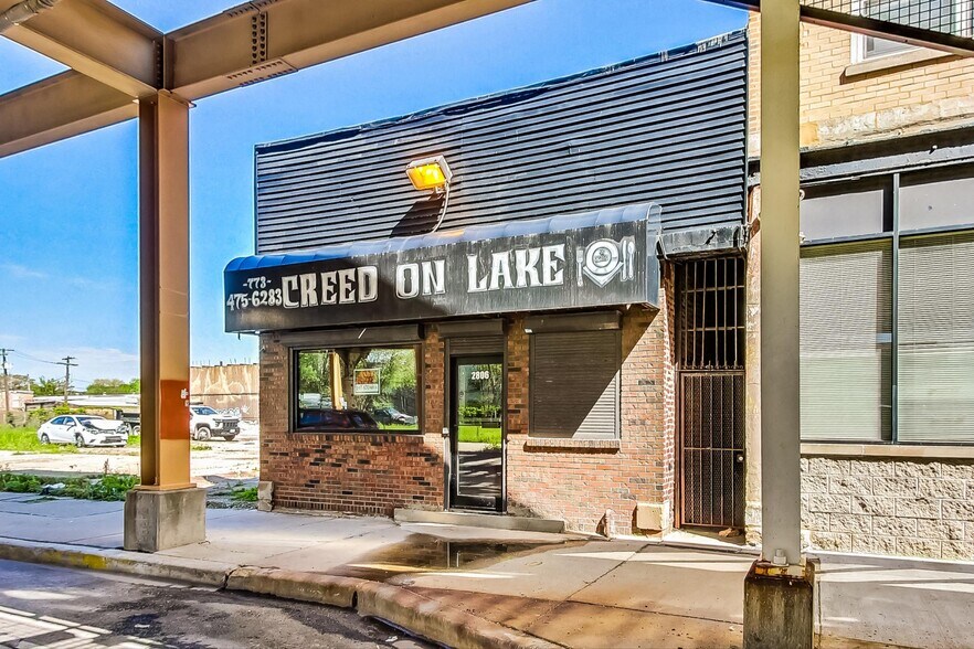More Photos Of 2806 W Lake St, Chicago Fast Food For Lease
