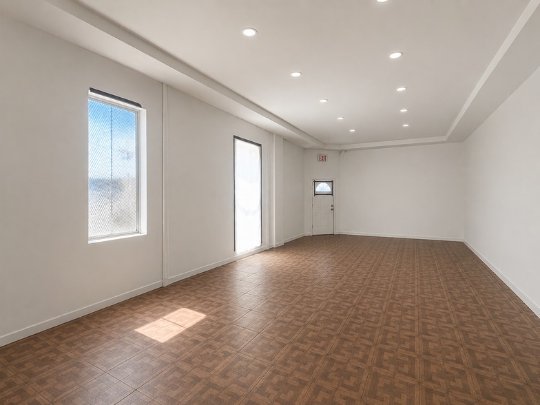 Primary Photo Of 531 Central Ave, Brooklyn Apartments For Lease