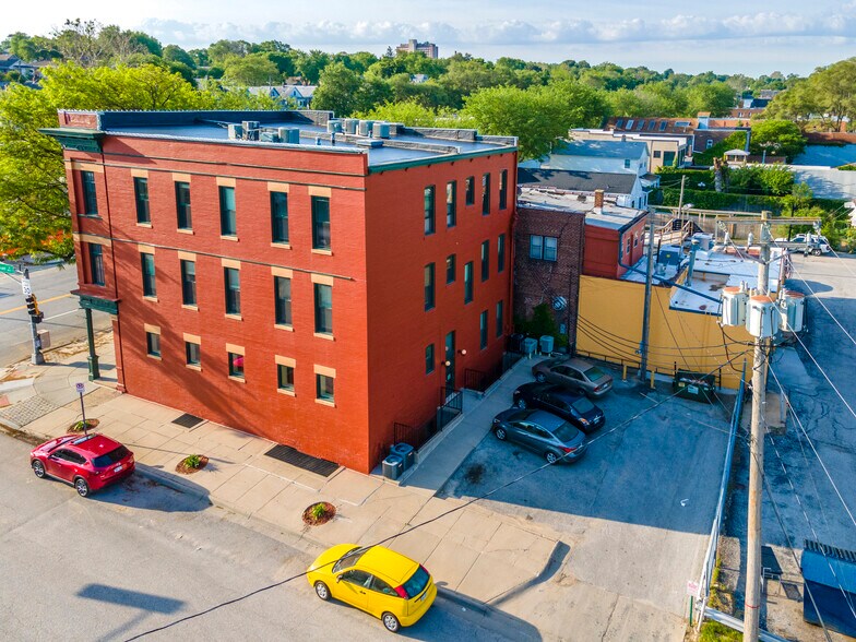 More Photos Of 1402 S 13th St, Omaha Apartments For Sale