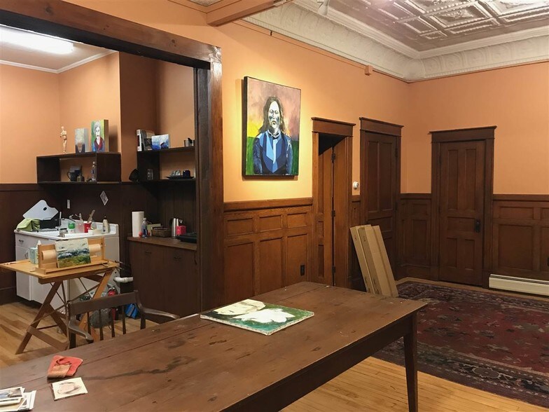 More Photos Of 42 Central St, Newport Flex For Lease