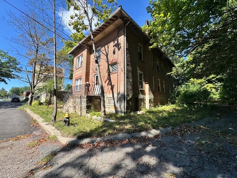 More Photos Of 179 Hebron St, Mattapan Apartments For Sale