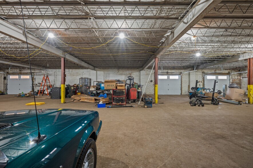 More Photos Of 500 Washington St, Coloma Manufacturing For Lease