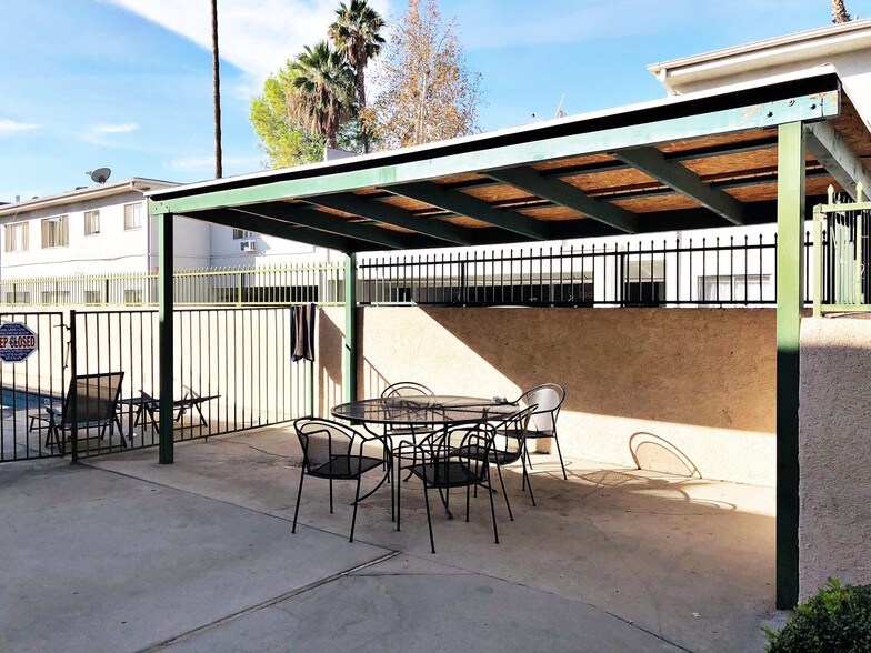 More Photos Of 11940 Burbank Blvd, Valley Village Apartments For Sale