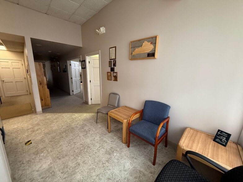 More Photos Of 4201 Blackburn Ave, Ashland Medical For Sale