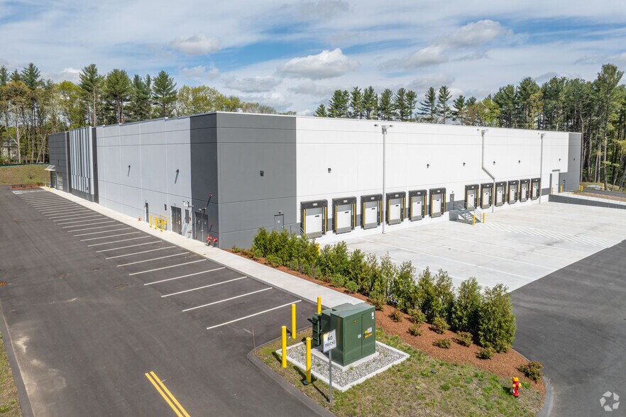 Primary Photo Of 40 Commerce Way, Tewksbury Warehouse For Lease