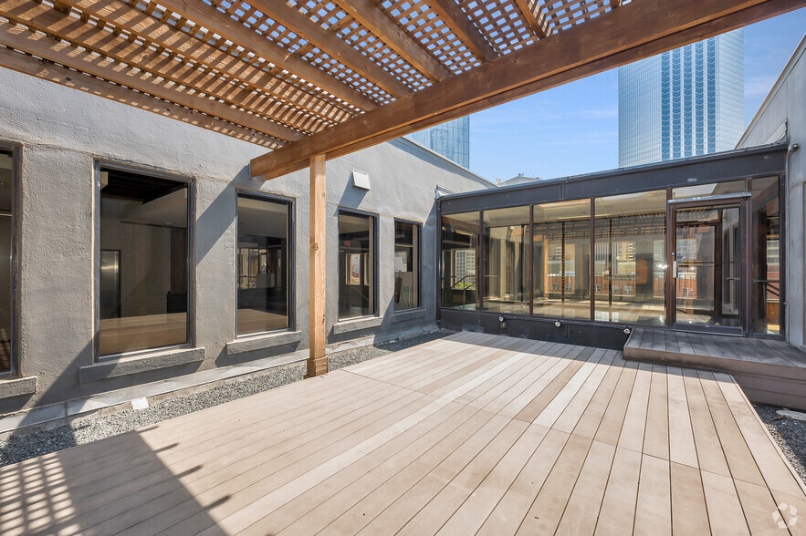 More Photos Of 1801 N Lamar St, Dallas Loft Creative Space For Lease