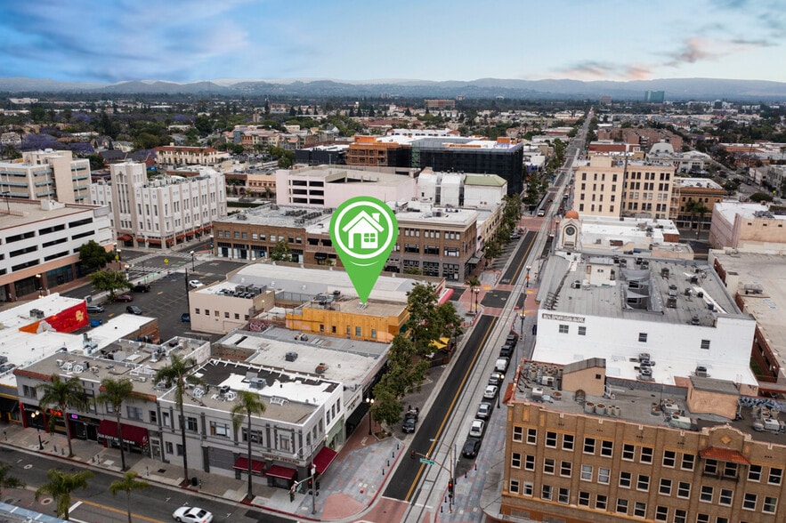 More Photos Of 209-211 W 4th St, Santa Ana Storefront Retail Office For Sale