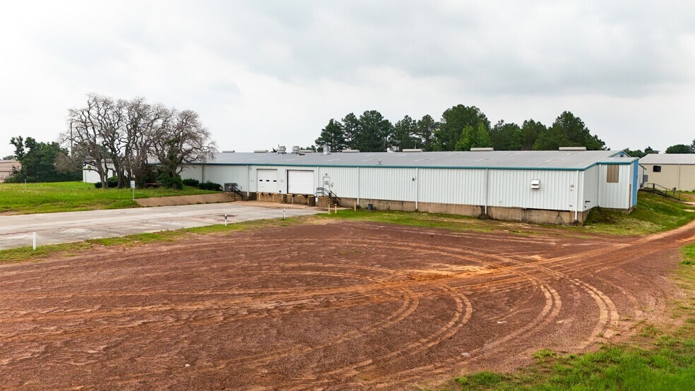 More Photos Of 101 Anvil St, Jacksonville Warehouse For Lease