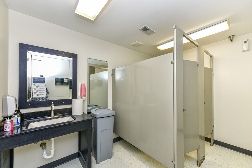 More Photos Of 1640 N Ritter Ave, Indianapolis Medical For Sale