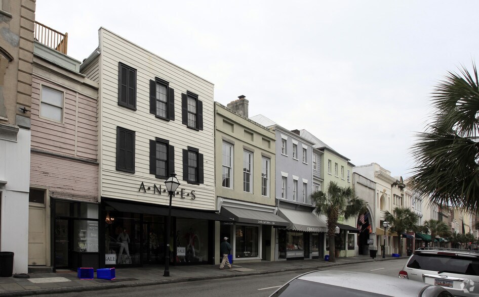 More Photos Of 310 King St, Charleston Storefront Retail Office For Lease