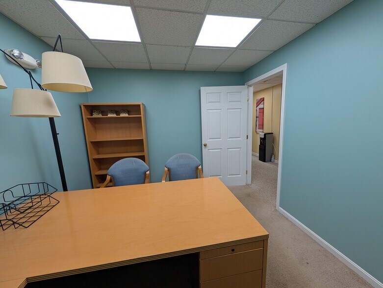 More Photos Of 42 Dover Point Rd, Dover Office For Lease